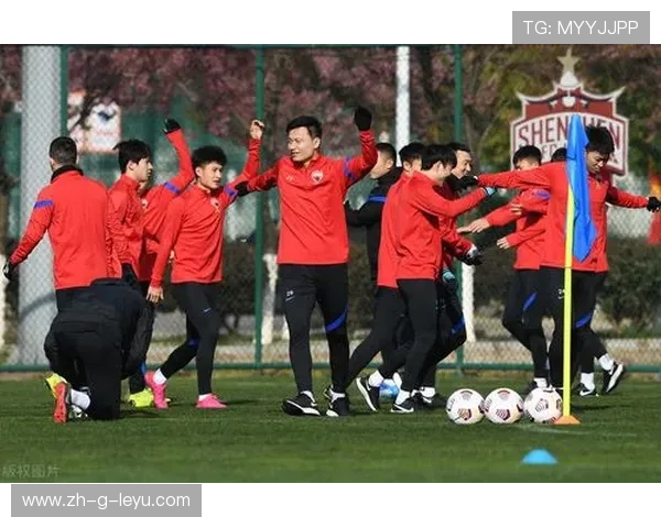 北美金杯赛热身赛节奏平稳，多队测试新战术组合