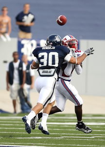 LEYU SPORTS中国官方网站-中国足球比赛中逆风局扭转策略与心态调整，足球比赛大逆转