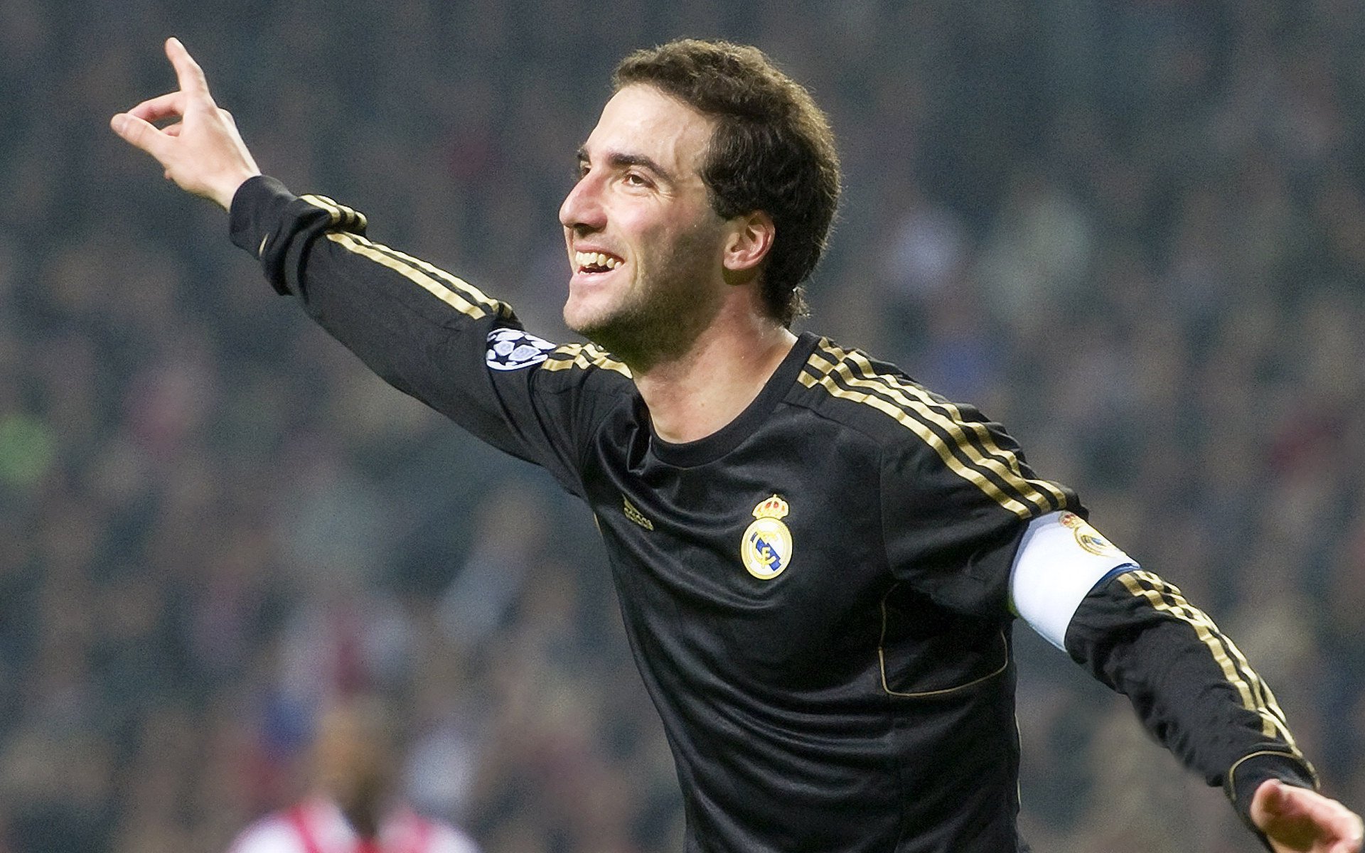 向鹏首轮被淘汰,国乒男单形势紧张,中国乒乓球队向鹏简介